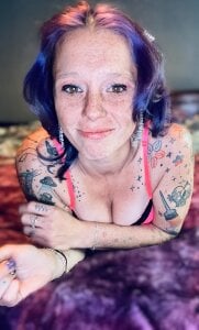Freckleangel69 sexy pink Pic