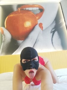 MercedeLaLelly Public Pic 2