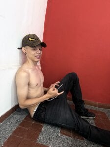 Hot de Daddyrich_632  8 Imagens