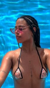 tanning for you de raven_stonee  photos