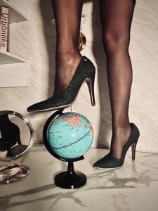 VidiaStons 🎱👠🍷 Pic 3