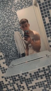 Happydeimos Public Poză 7