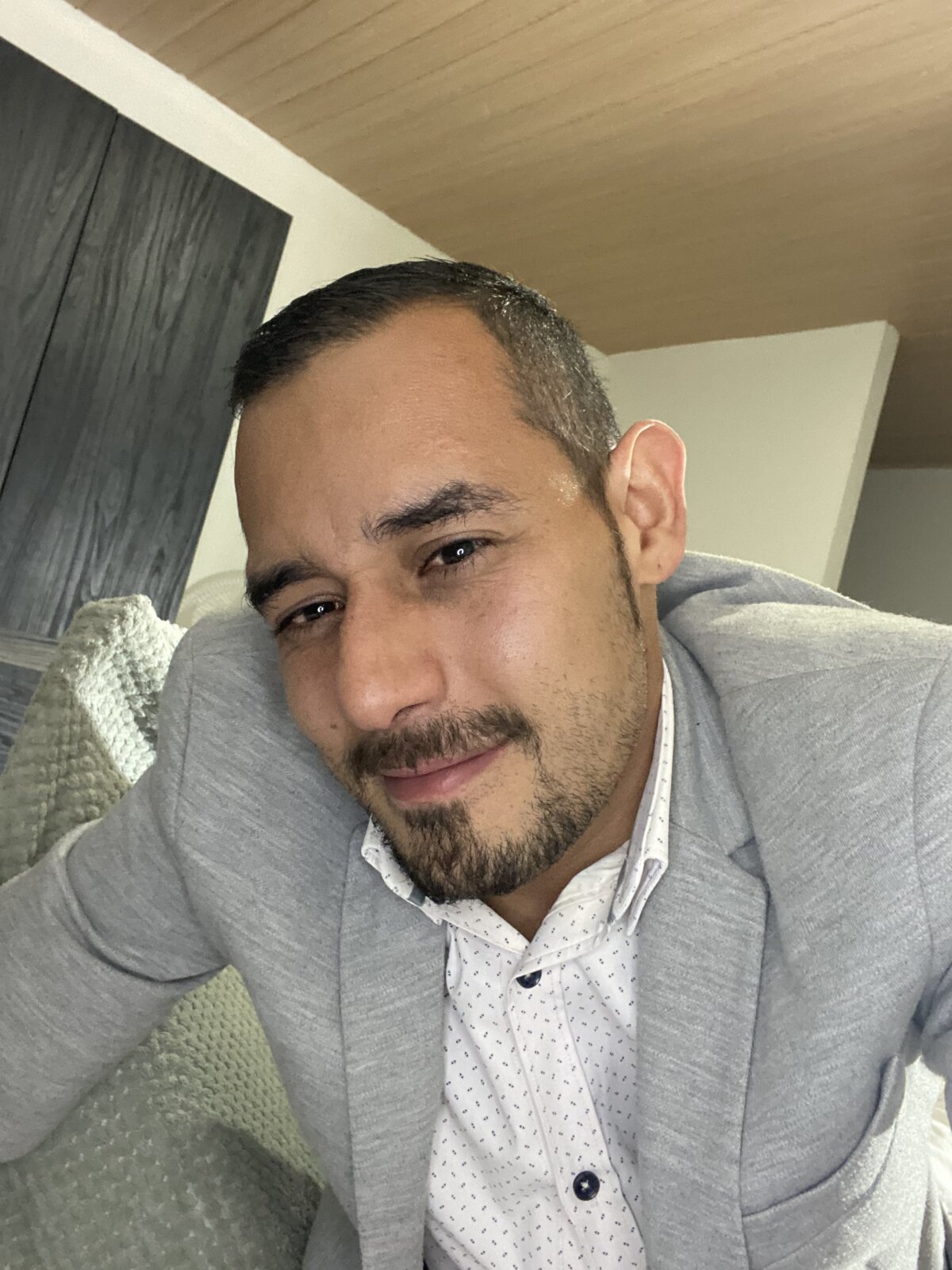 jhonyalzate2 Trending Plaatje 6056