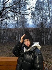 L1llian_Lee Public Pic 6