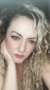 MADAMEMATURE_