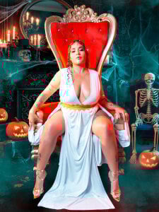 MelissaBloomm Heaven Between My Thighs 💋🔥 Pic 4