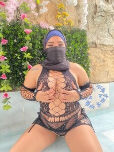 Falak-Yasin I am not an oriental dream... I am the temptation that will make you sin while awake.😈 Pic