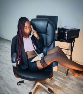 Zdjęcia Jazmin040_ Your favorite secretary:  4