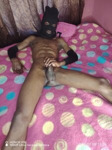 KingPounder Sexy Pic 5