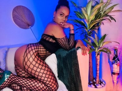 AriebonyBrooke Public Pic