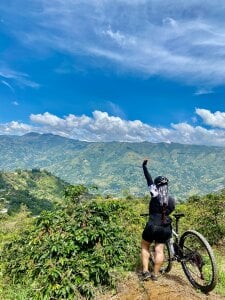 LAPOTRA_04 Mi Cola Immagine  5