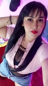 MarilynRoxy: DAY IN HAUSE ( 3 фото)