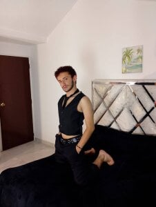 Curlystartt Public Pic