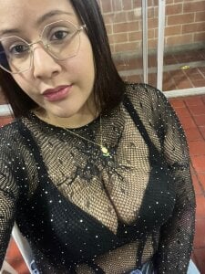 rachel_weisz A great day Pic 9