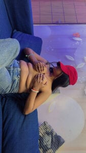 Rashmika_Thakur Public Pic 4