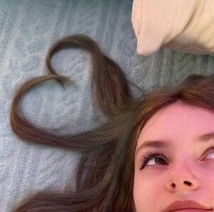 mevis_li🦩cute photo shoot🦩 Bild 3