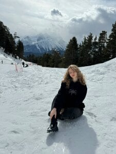 ElfieWhite nature and animals ❤️‍🩹 Pic 3