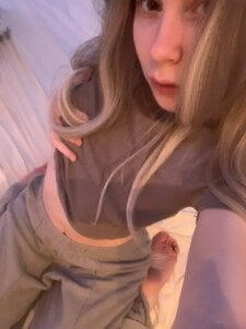 Lola_Raivis_: Public ( 3 фото)