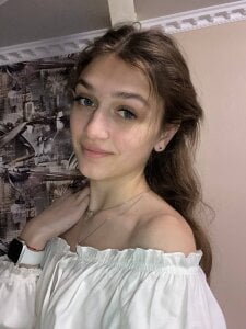 MarinaPoppenhagen Public Pic 3