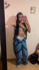 EmmaEbony_ “It wasn’t planned… but I care about you.” Gambar 4