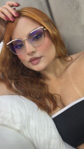 ScarletBenson Me ❤ Pic 3