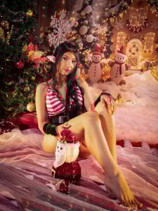 Isabella_Marsh 🎄💜merry christmas💜🎄 Pic 4