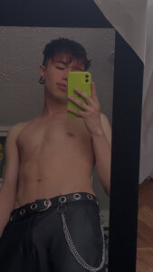 Angel_DamiianのFront Mirrorの枚の写真