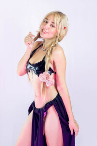 Raven_Naughty Lovely, yet dangerously tempting Pic