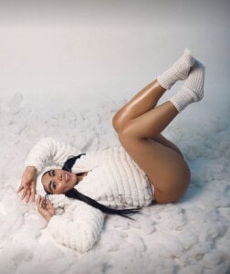 Roxana_gomez sexy christmas🤍❄️ Bilde 3