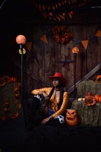 EMILYY_WALKER Halloween Cowgirl! Pic 5