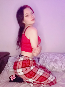 TomieFern_ Public Pic 4