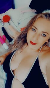 SOFIA_BLONDEHOT