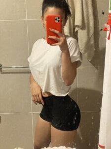 sofia_model Public Pic 4