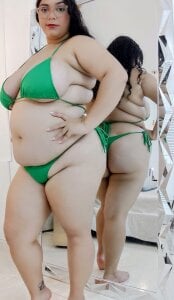 TiffantyAndStacy 💚🤍TIFF💚🤍 Pic 2