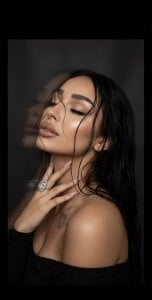 Lara_Diamond Public Poză 3