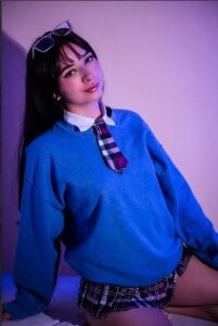 Novaaa_Shayy: SEXY HOT SCHOOLGIRL🔥🫦 ( 3 фото)