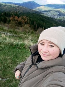 Monro_Shari Public Pic 4