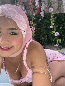 AliaAsad Today my body has dangerous plans. 😈 Pic