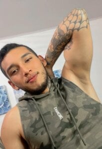 EvanVelvet Public Pic 3