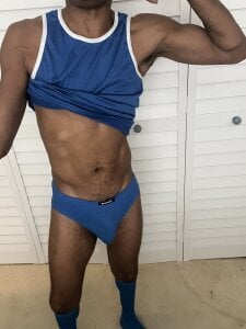 Hooshung_mvers8 Public Pic