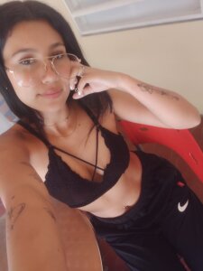 MariaJoseWalker Good morning, lovely ☀️✨ I’m live from 8:30 a.m. to 3:30 p.m., fresh energy, soft charm, and a teasi Pic