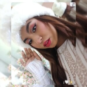 Emylilux Authenticity in the foreground😍 Hình 5