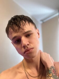 :3 de Reisy_W  8 Imagens