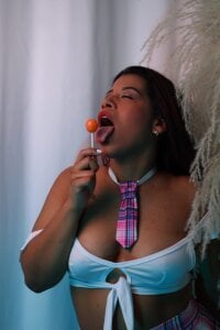 chanell_lovers Public Pic 3