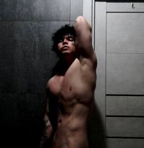 _Yosh1_ My body Kuva 2