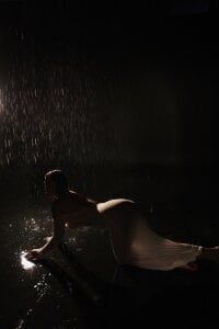 _Eva_Rose_ under rain Photo 2