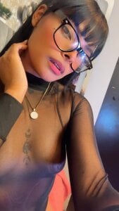 “Let me take your breath away… slowly 💫😈” od EmmaEbony_  snímek