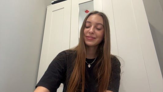 selena_favn: Public ( 2 фото)