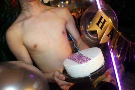 JackWolw It was my birthday stream 🎂🎁🎈 Pic