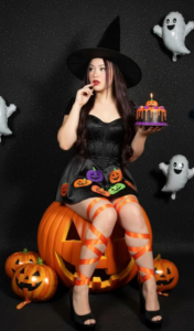 NikkiRous_ happy halloween 🎃🎊 Pic